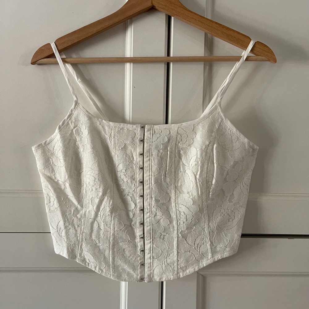Wild Fable White Floral Lace Corset Top Hook Eye Front Smocked Back Medium NWT